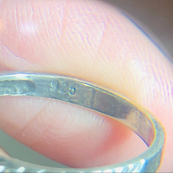 🌺Beautiful Emerald & Ruby GP/925 Marquise Ring! - Picture 9 of 13